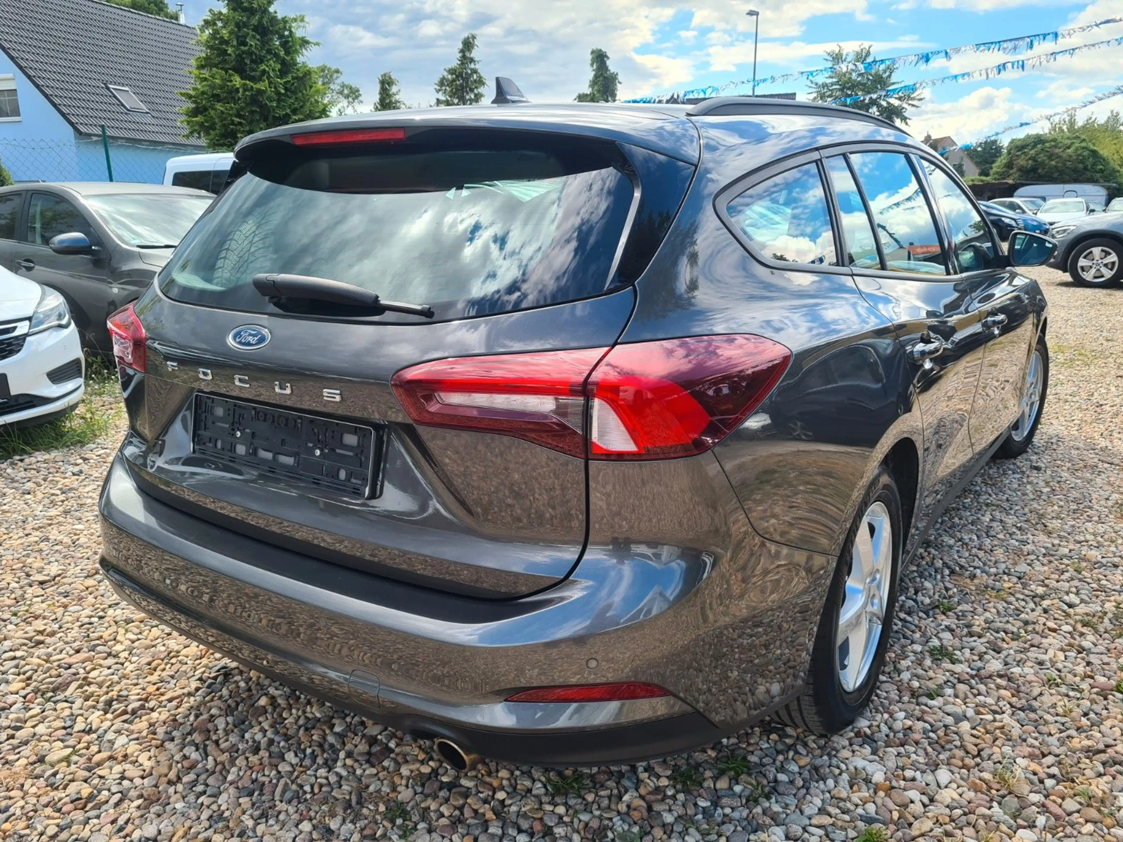 Ford Focus Turnier 1.5 88KW Cool & Connect TOP ZUSTA. — photo 2