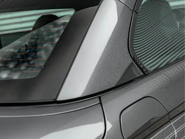 Alpina B4 view 11