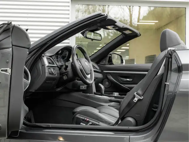 Alpina B4 view 24