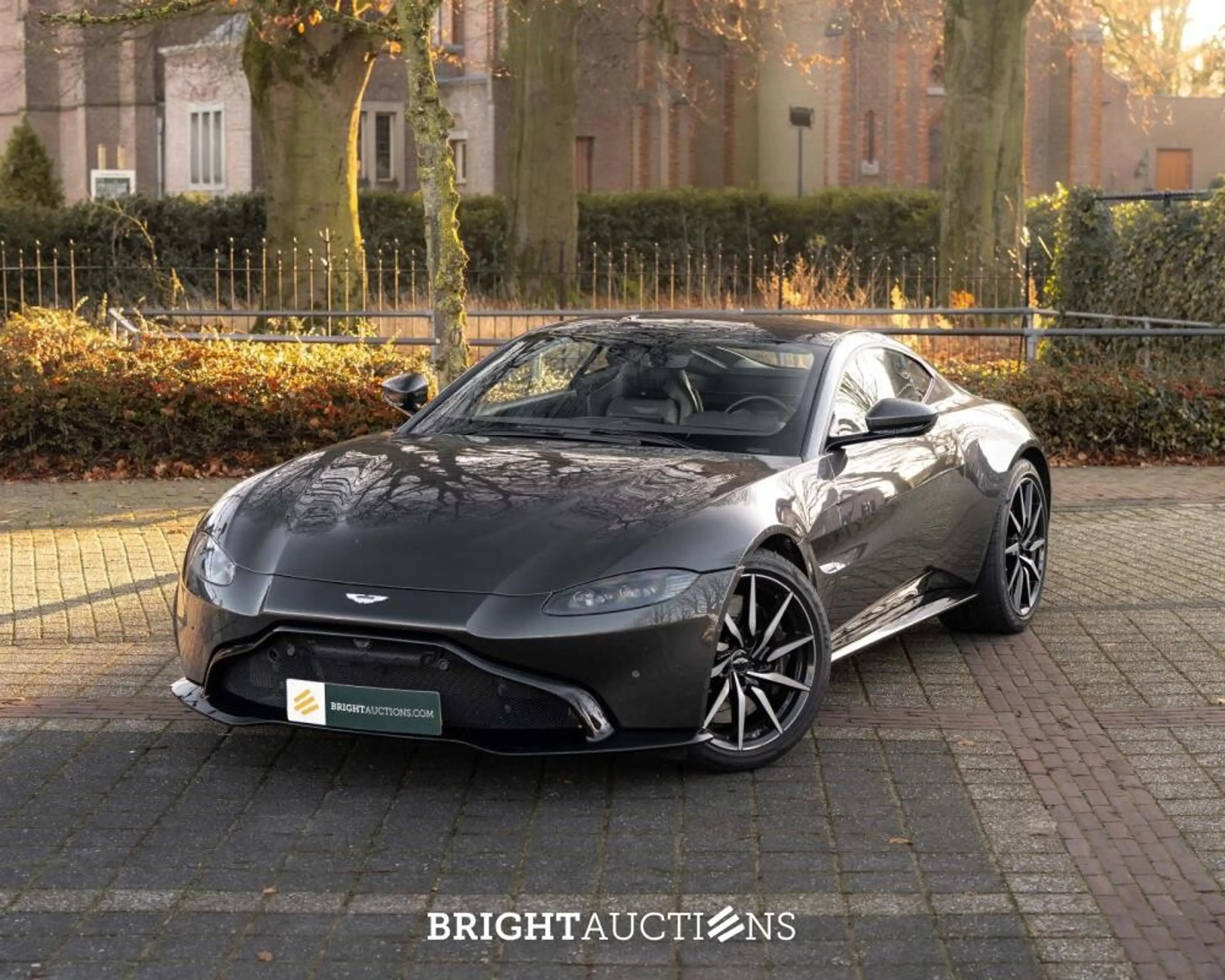 Aston Martin Vantage 4.0 510 PS Automatik — photo 2