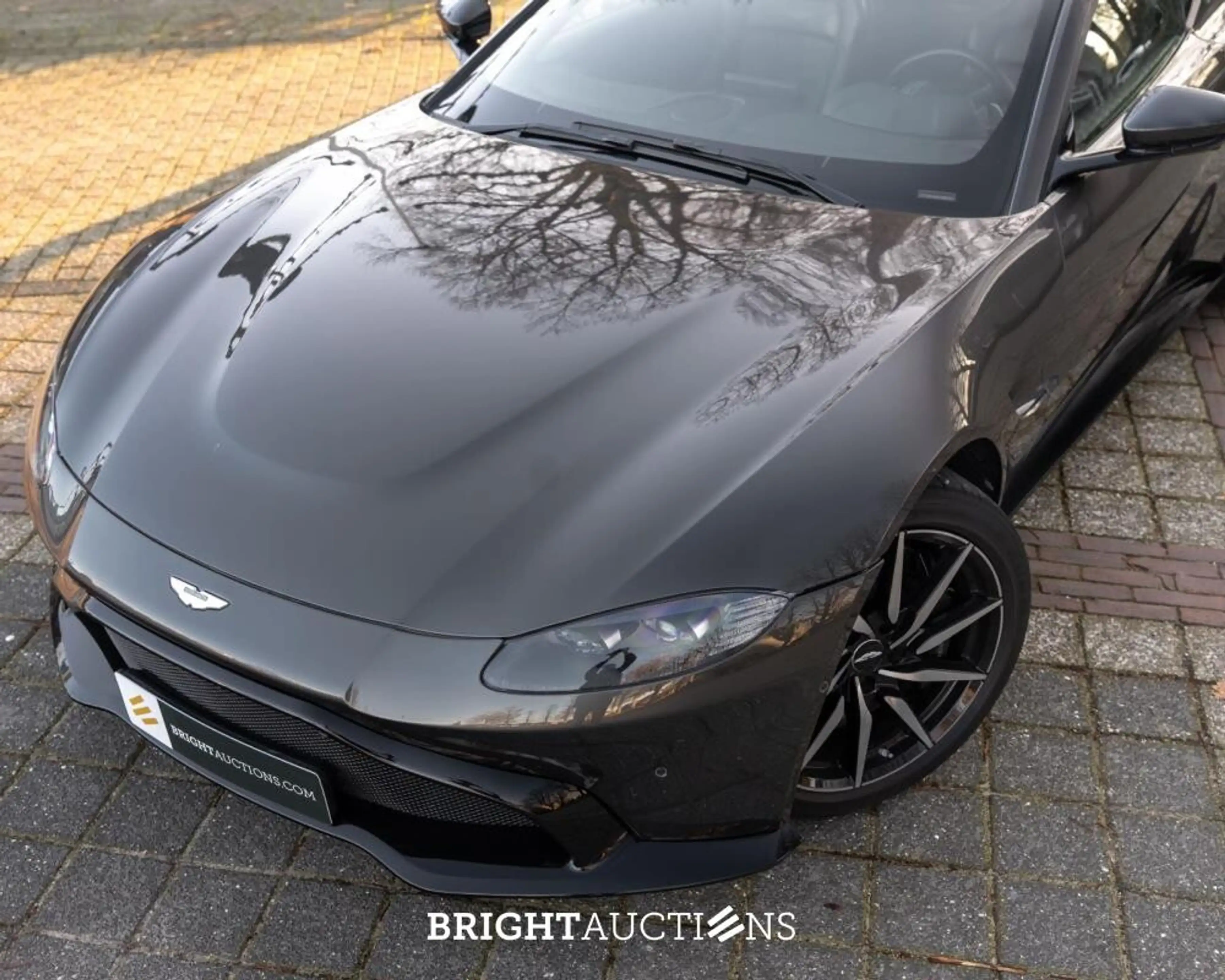 Aston Martin Vantage 4.0 510 PS Automatik — photo 5