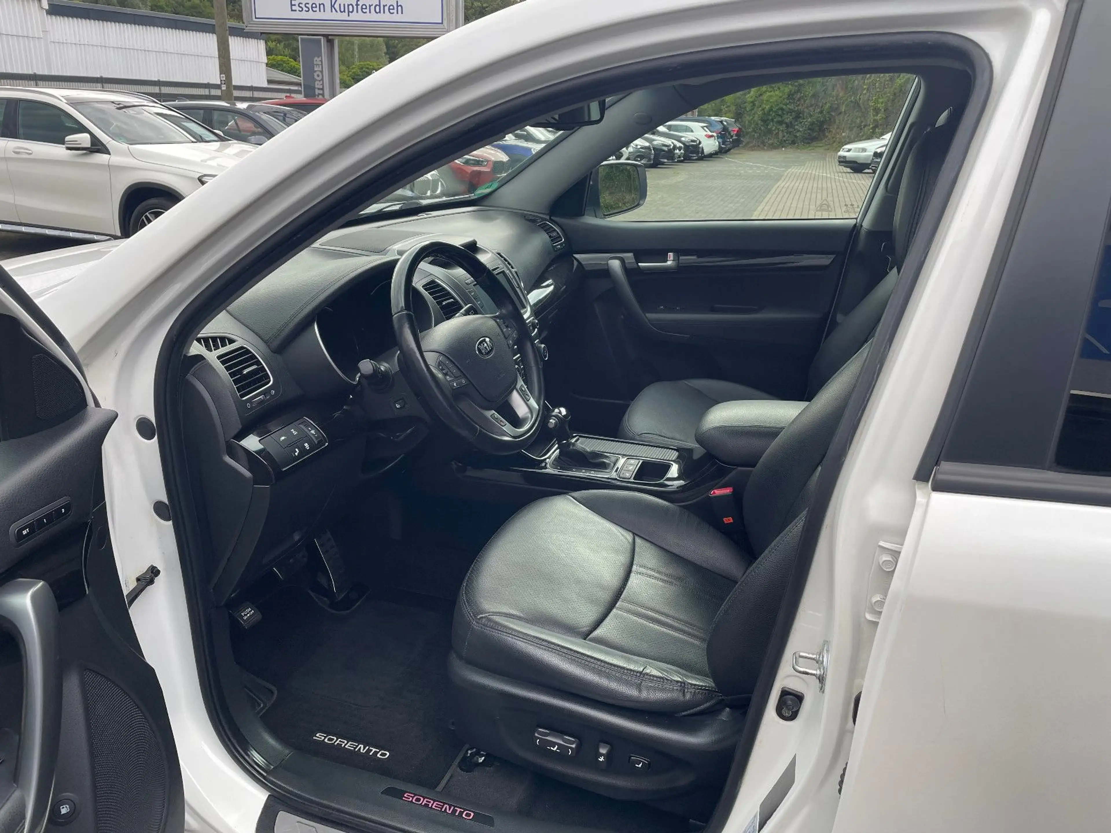 Kia Sorento Platinum Edition 4WD Navi Leder 19" — photo 10