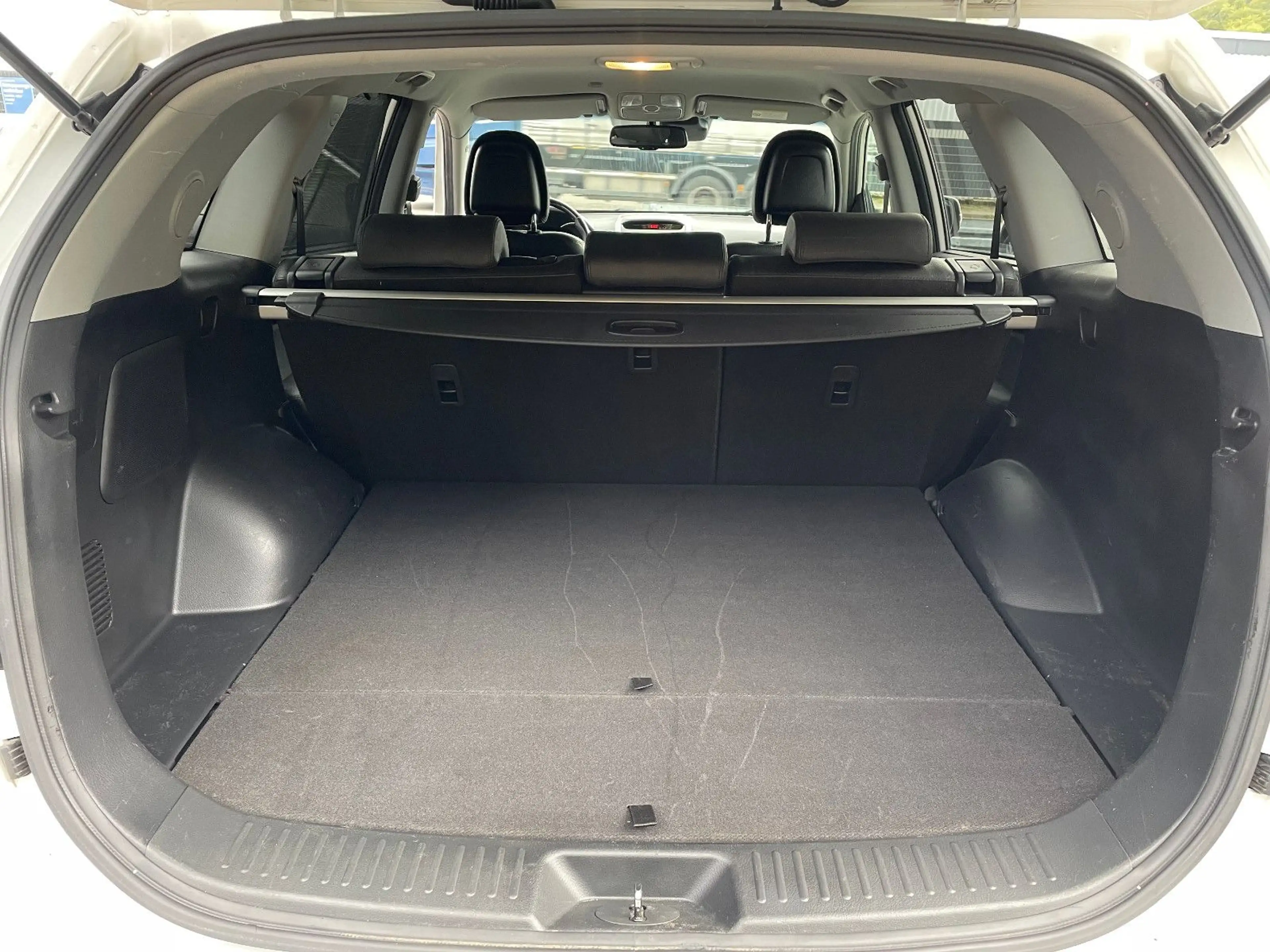 Kia Sorento Platinum Edition 4WD Navi Leder 19" — photo 13
