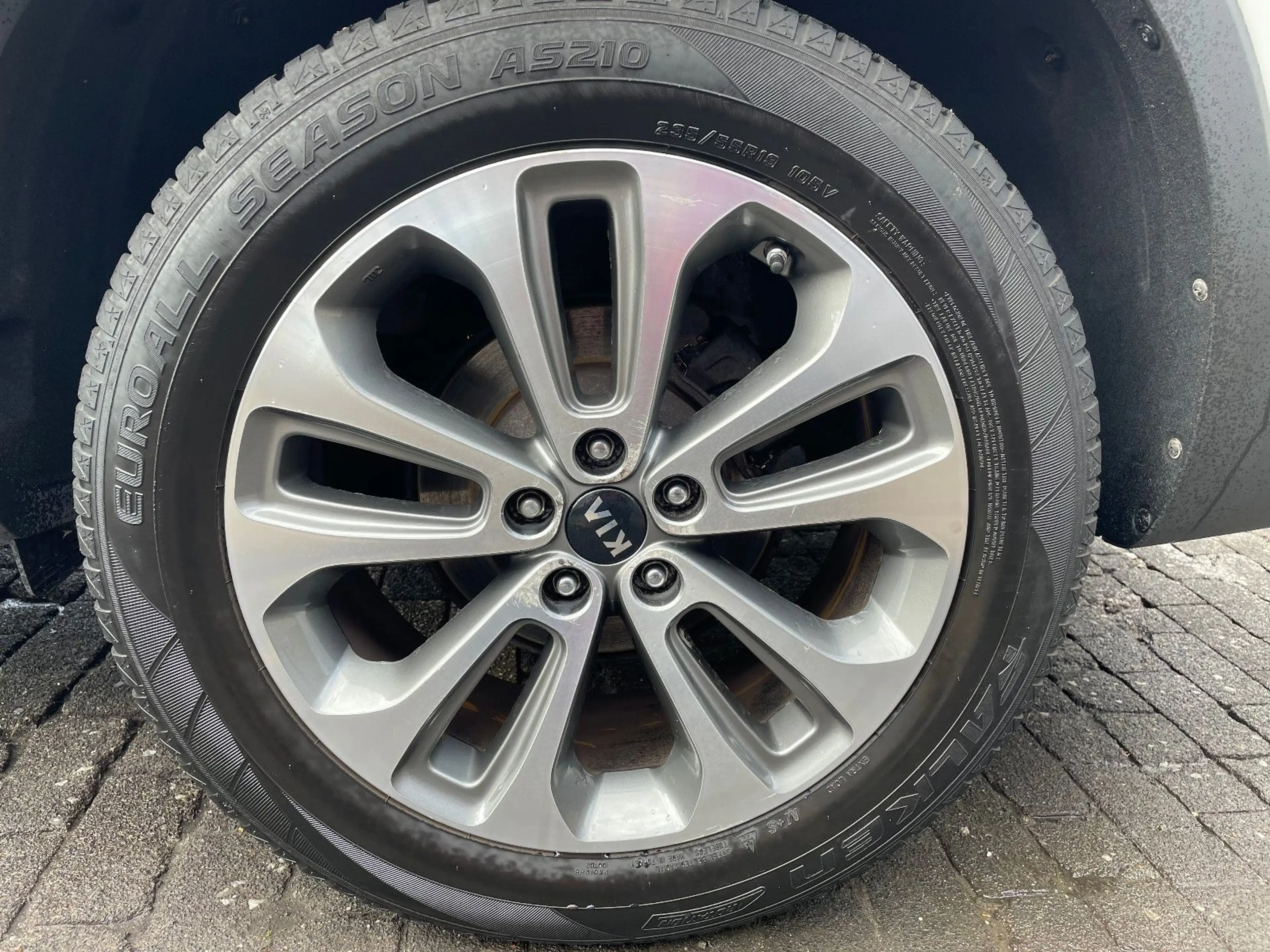 Kia Sorento Platinum Edition 4WD Navi Leder 19" — photo 8