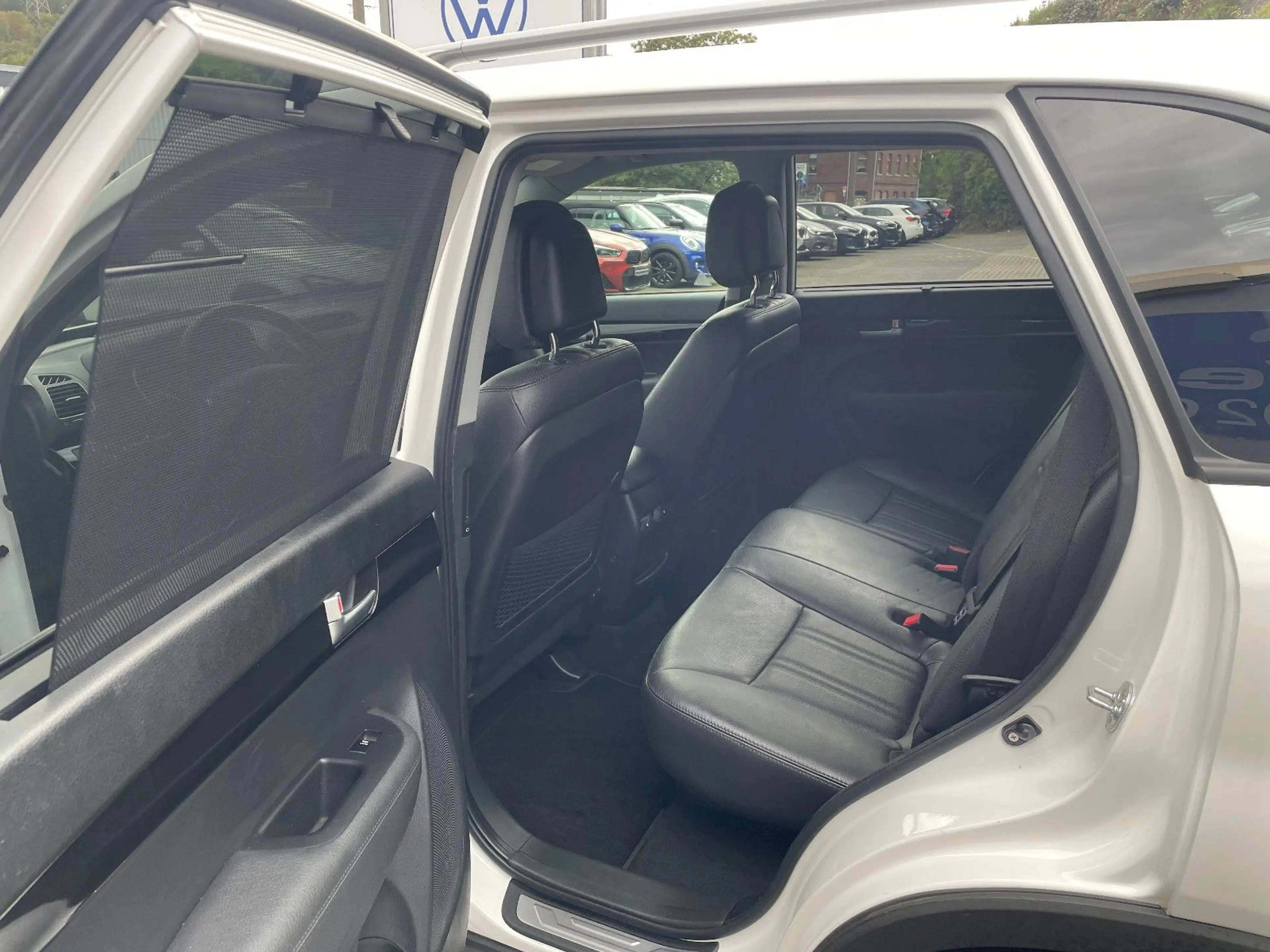 Kia Sorento Platinum Edition 4WD Navi Leder 19" — photo 11