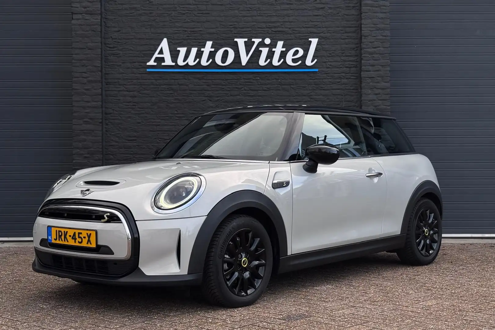 MINI Cooper SE Classic 33 kWh | Sportleder | Stoelverwarming | Ca Grau - 1