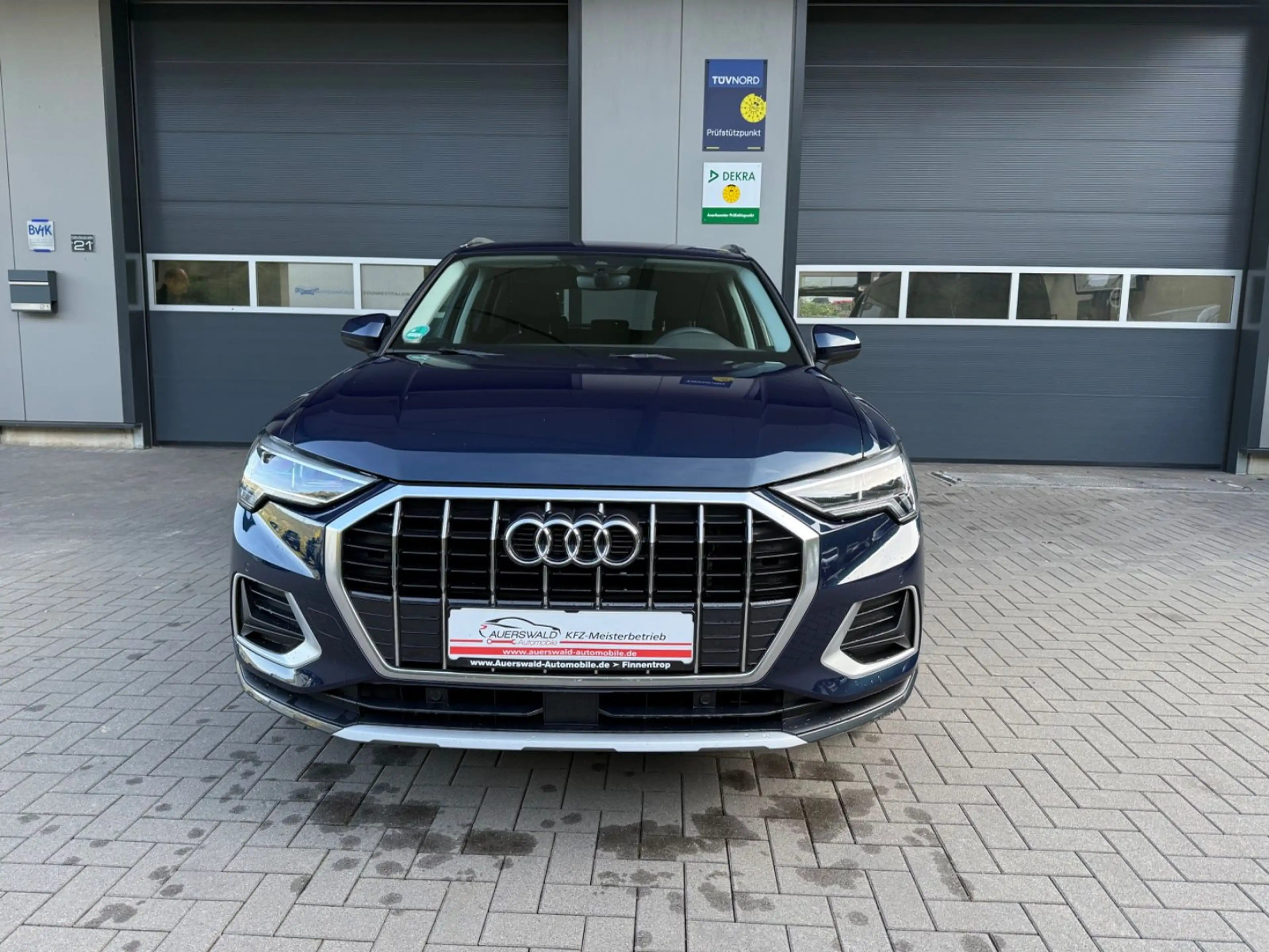 Audi Q3 35 TFSI advanced* AHK *App * Kamera *DAB — photo 2
