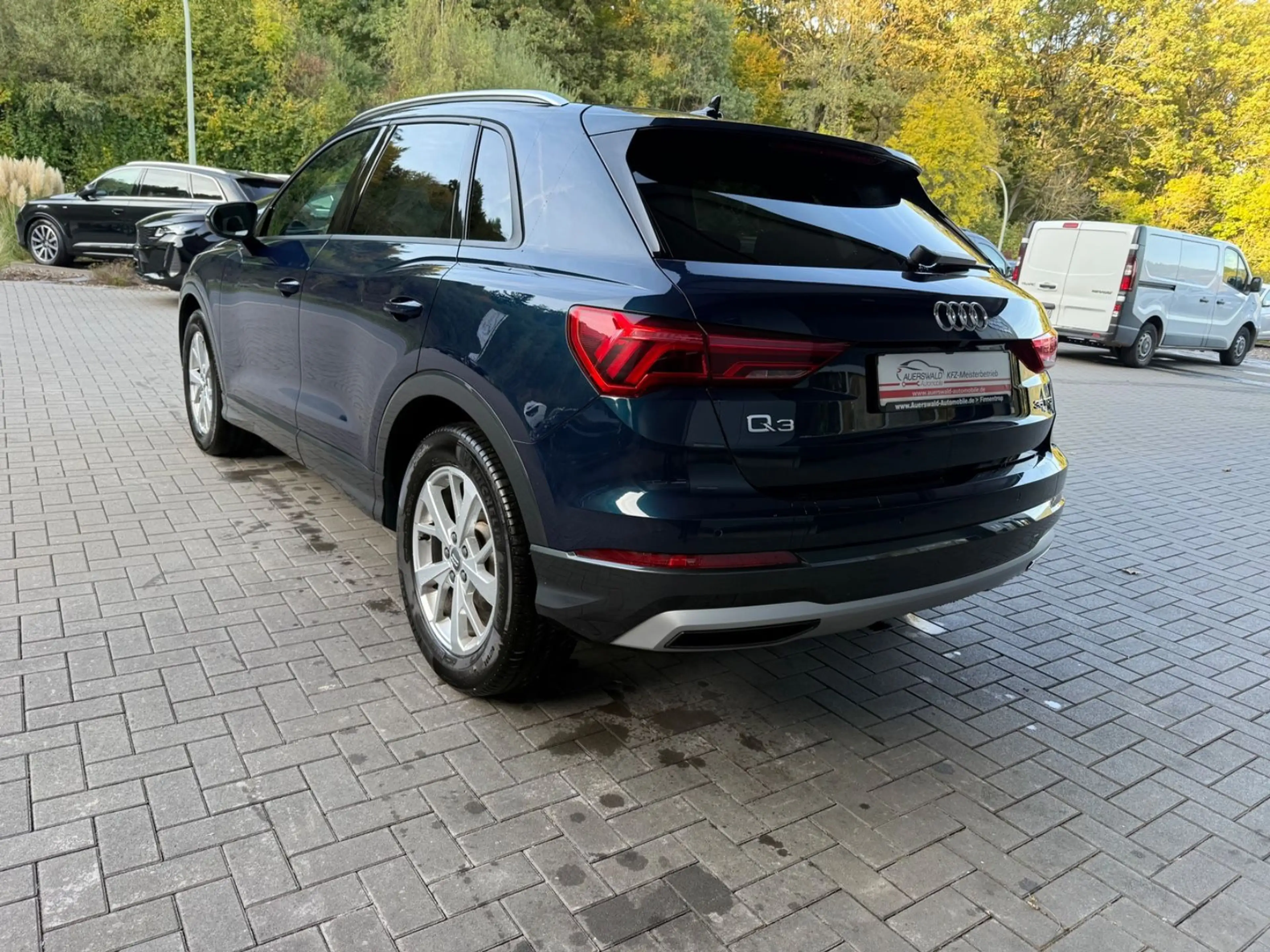 Audi Q3 35 TFSI advanced* AHK *App * Kamera *DAB — photo 7