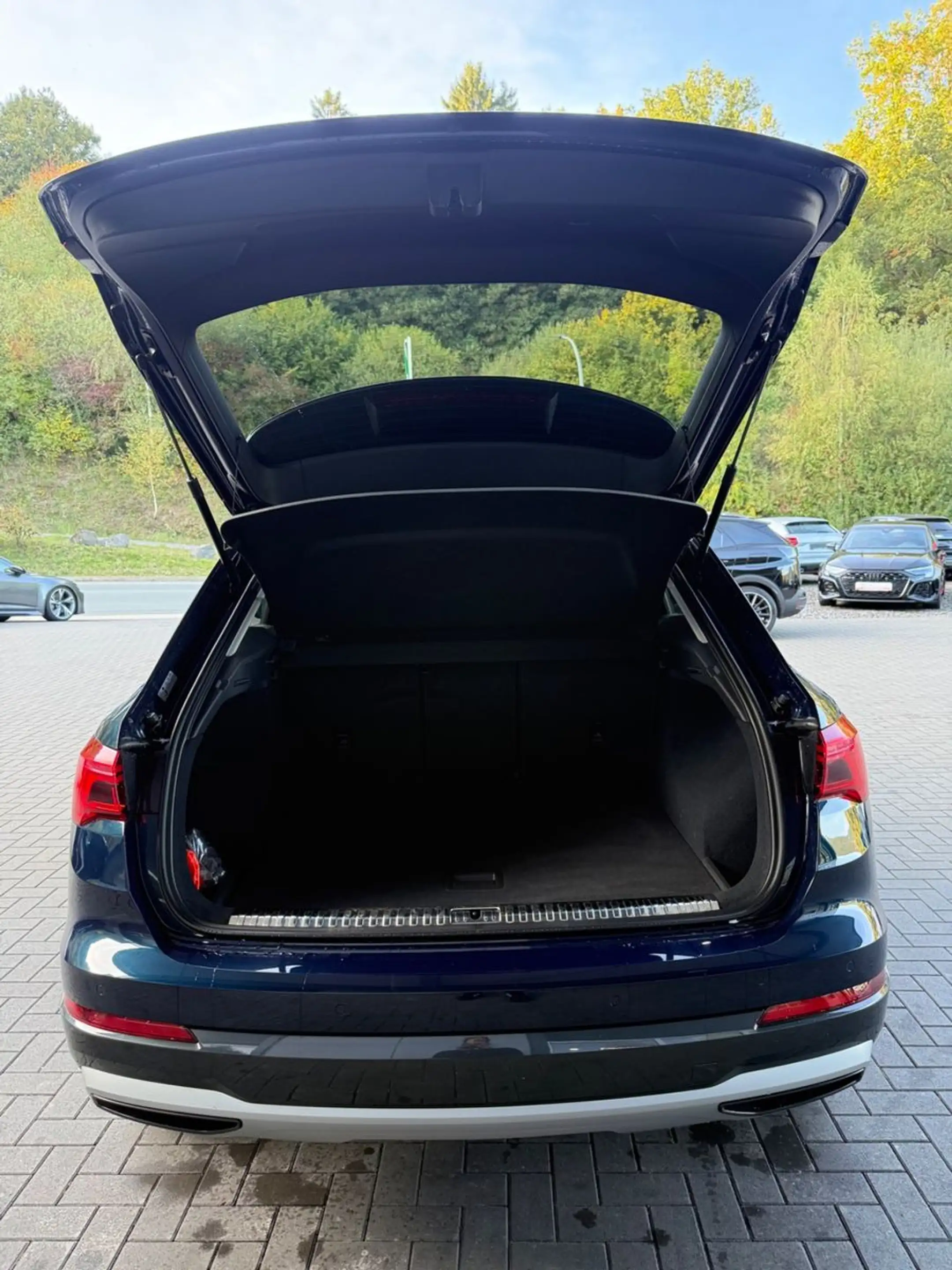 Audi Q3 35 TFSI advanced* AHK *App * Kamera *DAB — photo 14