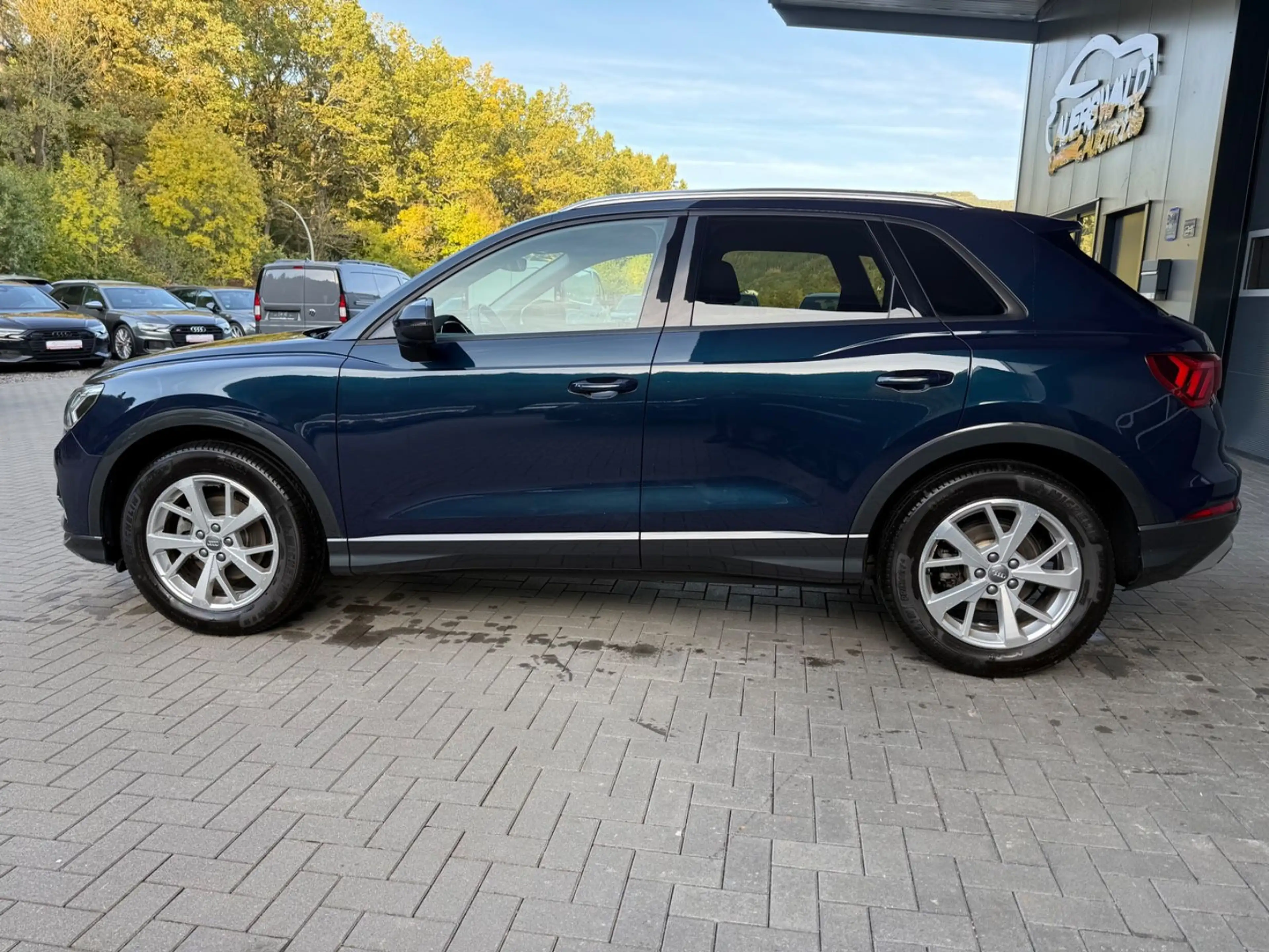 Audi Q3 35 TFSI advanced* AHK *App * Kamera *DAB — photo 8