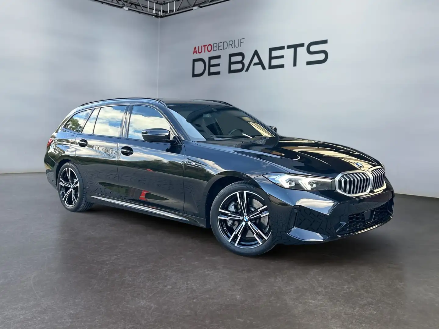 BMW 330 i 2.0B 245PK | XDRIVE | LEDER | M-SPORT | GARANTIE Noir - 1