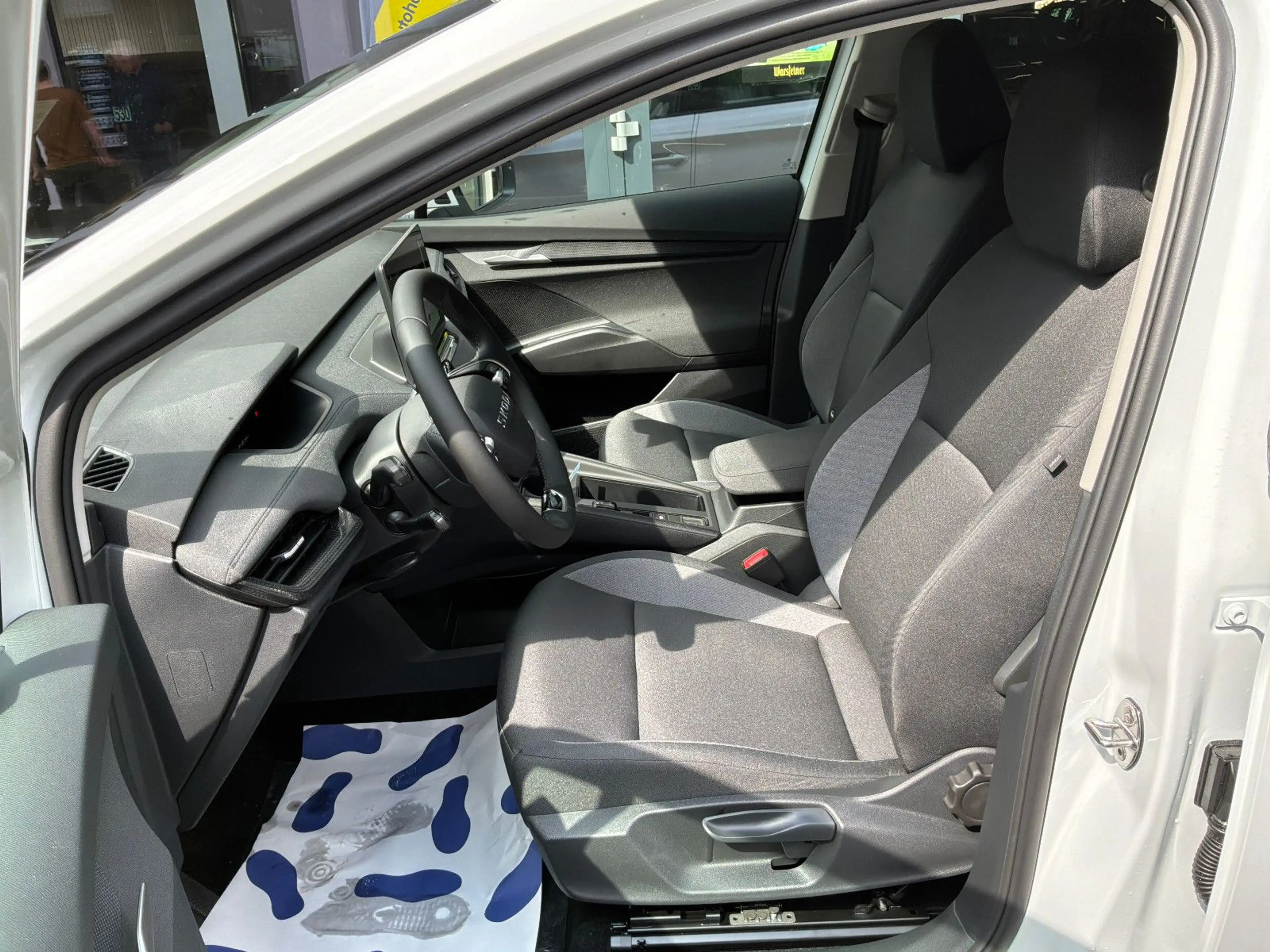 Skoda Elroq 60 Essence Navi+AHK Vorb+LED+Kamera+ACC — photo 9