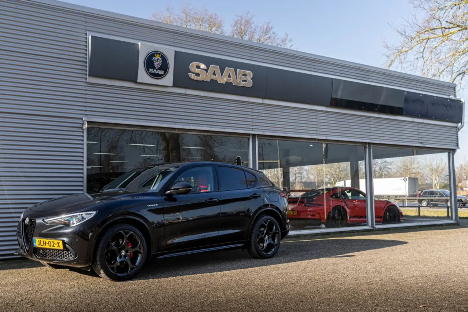 Alfa Romeo Stelvio 2.0 Turbo Veloce Q4 280pk Schwarz - 2