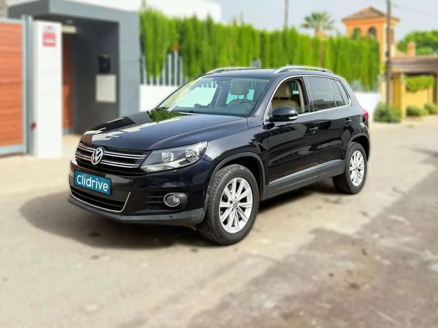 Volkswagen Tiguan 2.0 TDI 140cv 4x2 T1 BlueMotion Tech Negro - 2