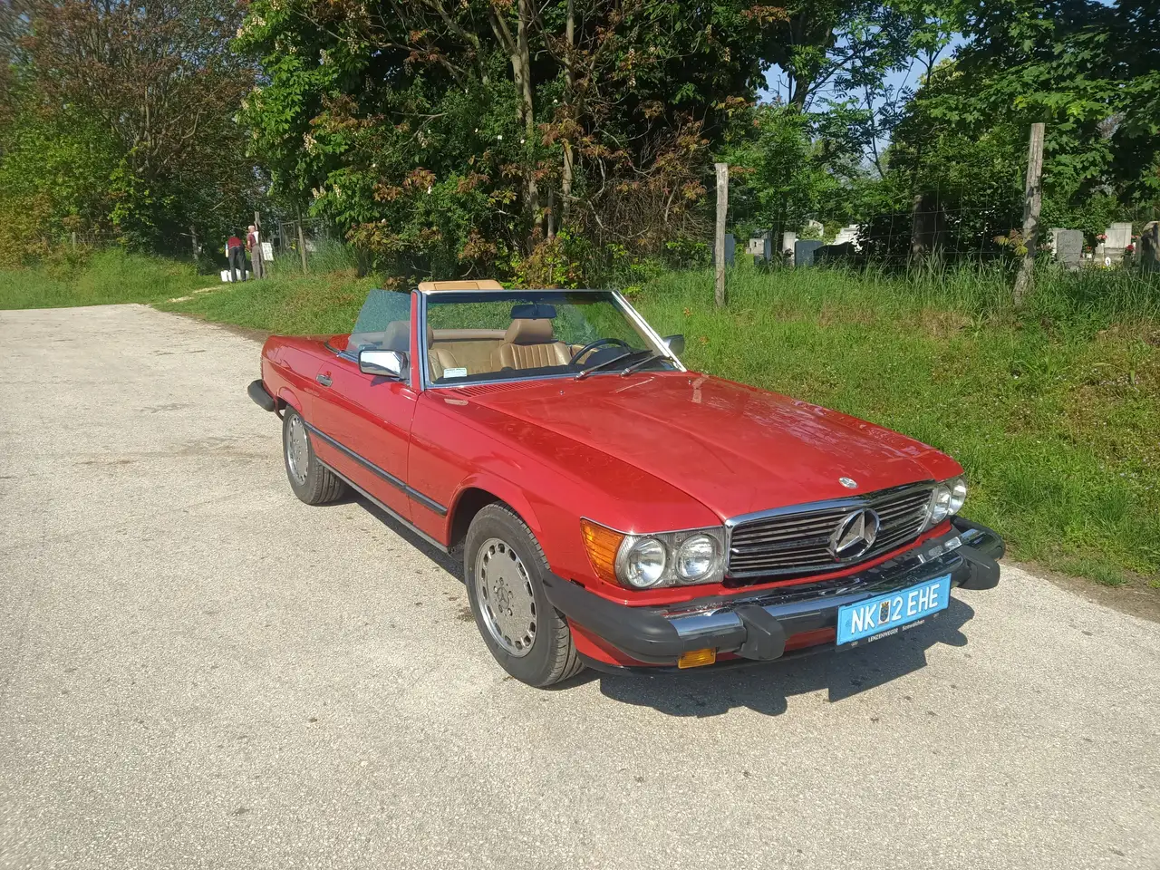 Mercedes-Benz SL 560, foto 1