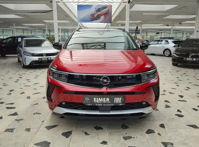 Opel Grandland view 2