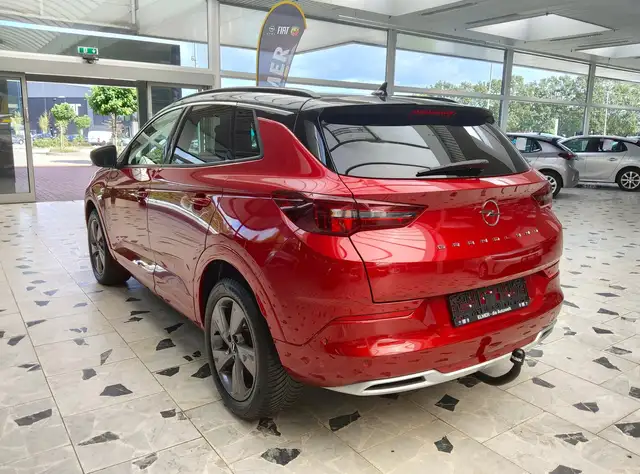 Opel Grandland view 6