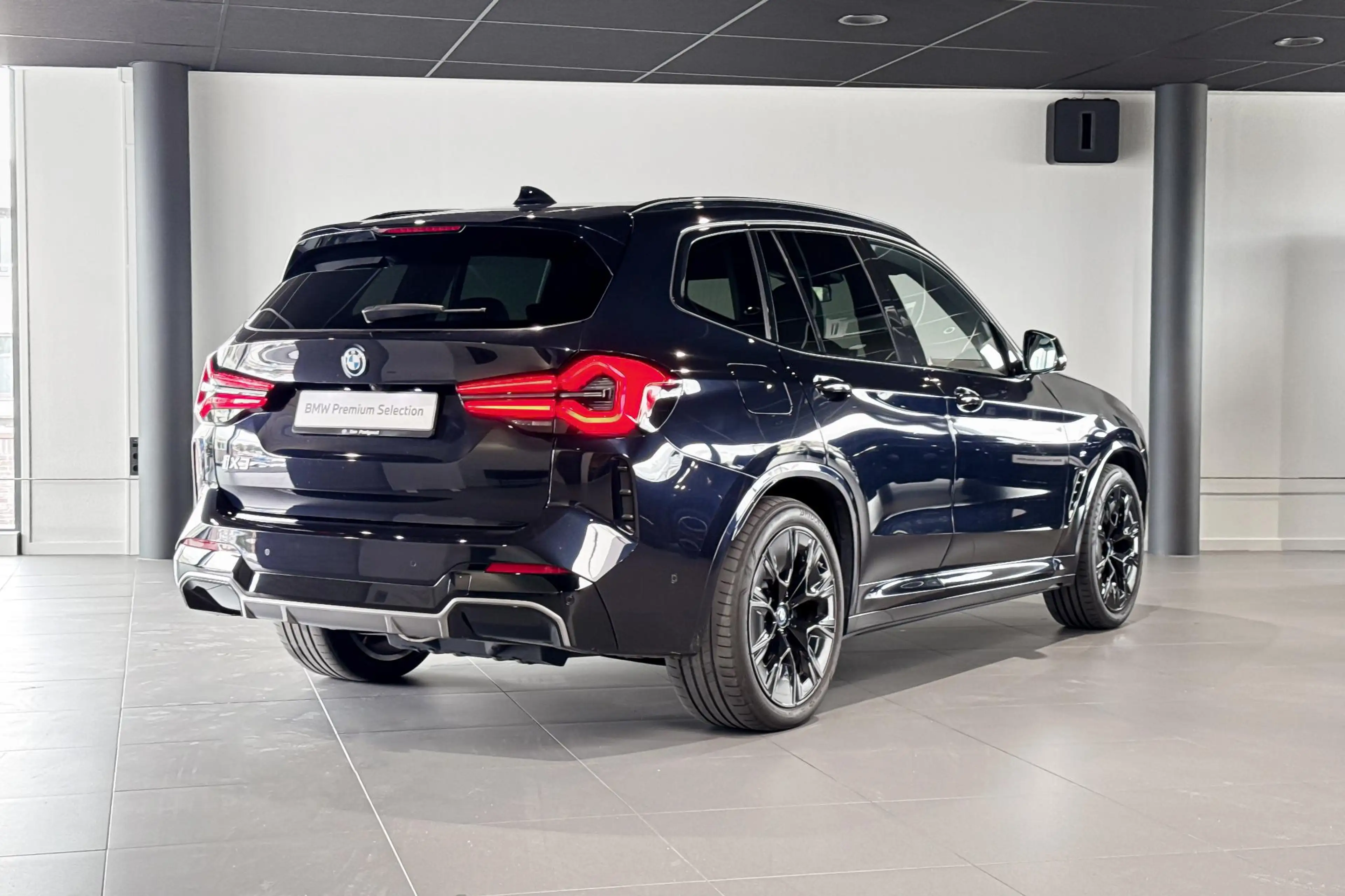 BMW iX3 High Executive 80 kWh | M Sport | Glazen Panoramad — photo 6