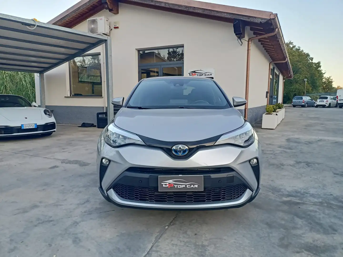 Toyota C-HR C-HR I 2.0h More Business e-cvt Silber - 2
