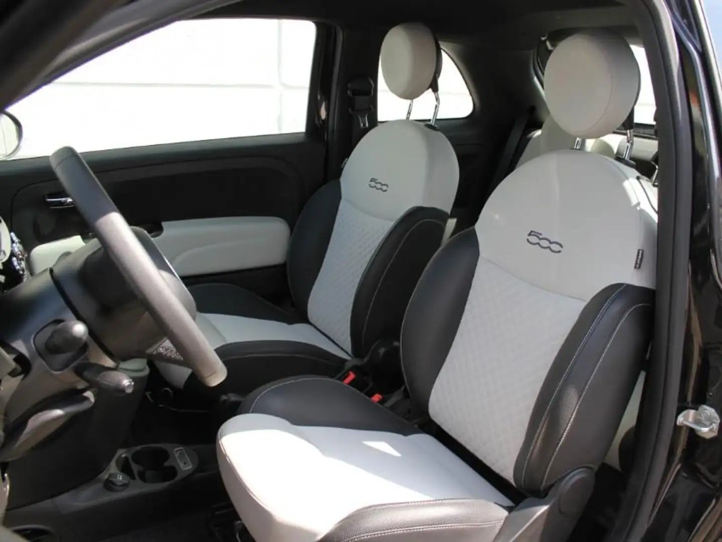 Fiat 500 Lim. Dolcevita Hybrid LM NSW Parkpilot Black - 2