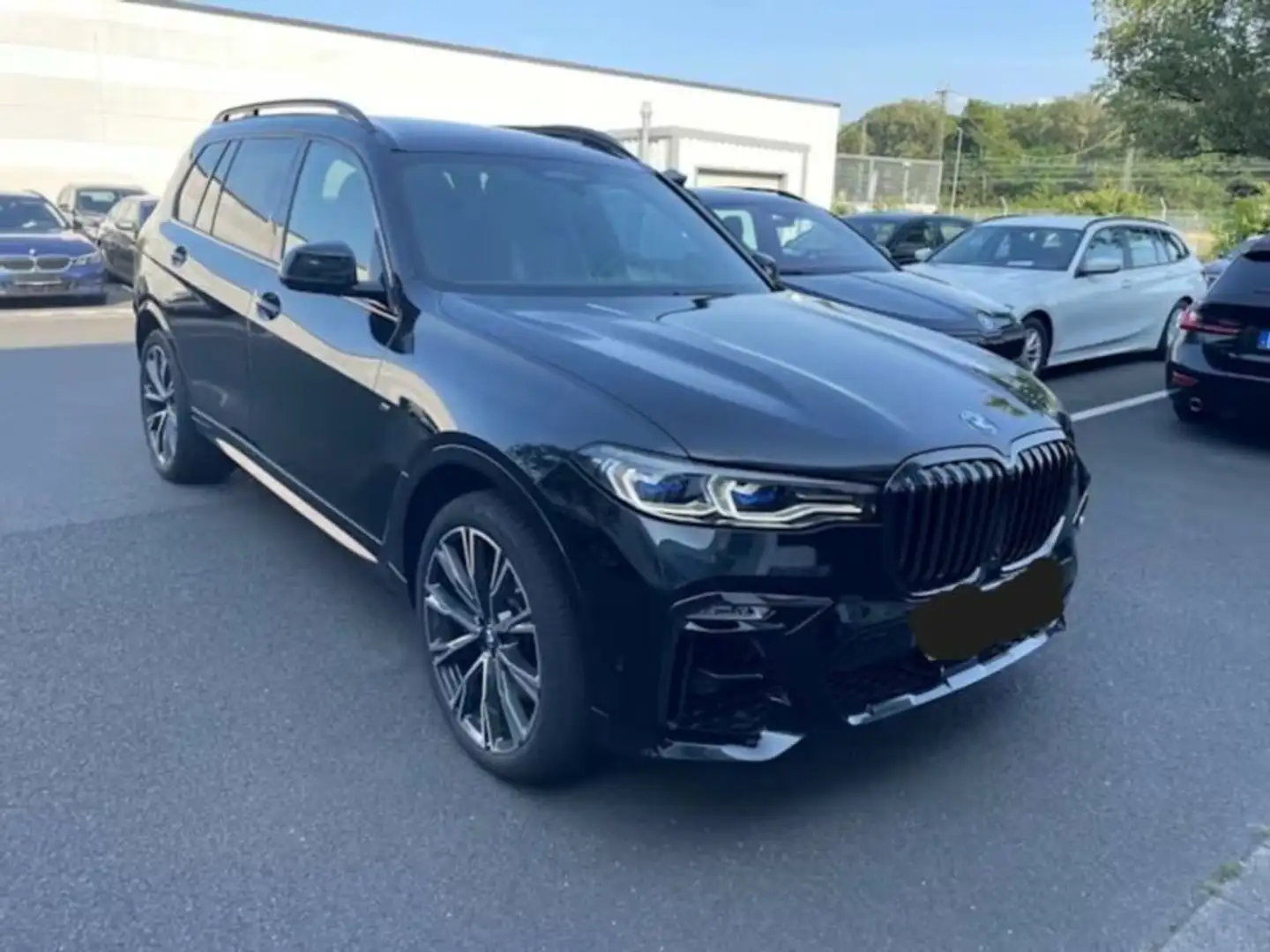 BMW X7 M 50i A xDr Laser ACC AHK DAB Hifi 7-Sitzer Чорний - 2
