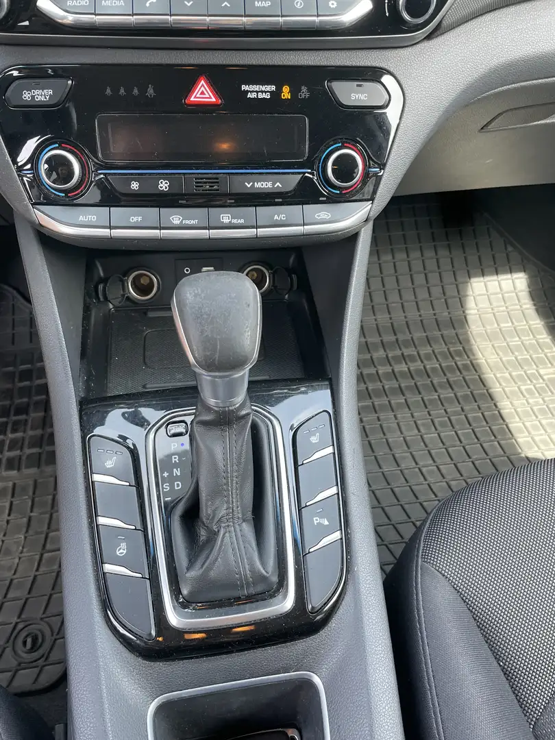Hyundai IONIQ 1,6 GDi Hybrid Premium - 2
