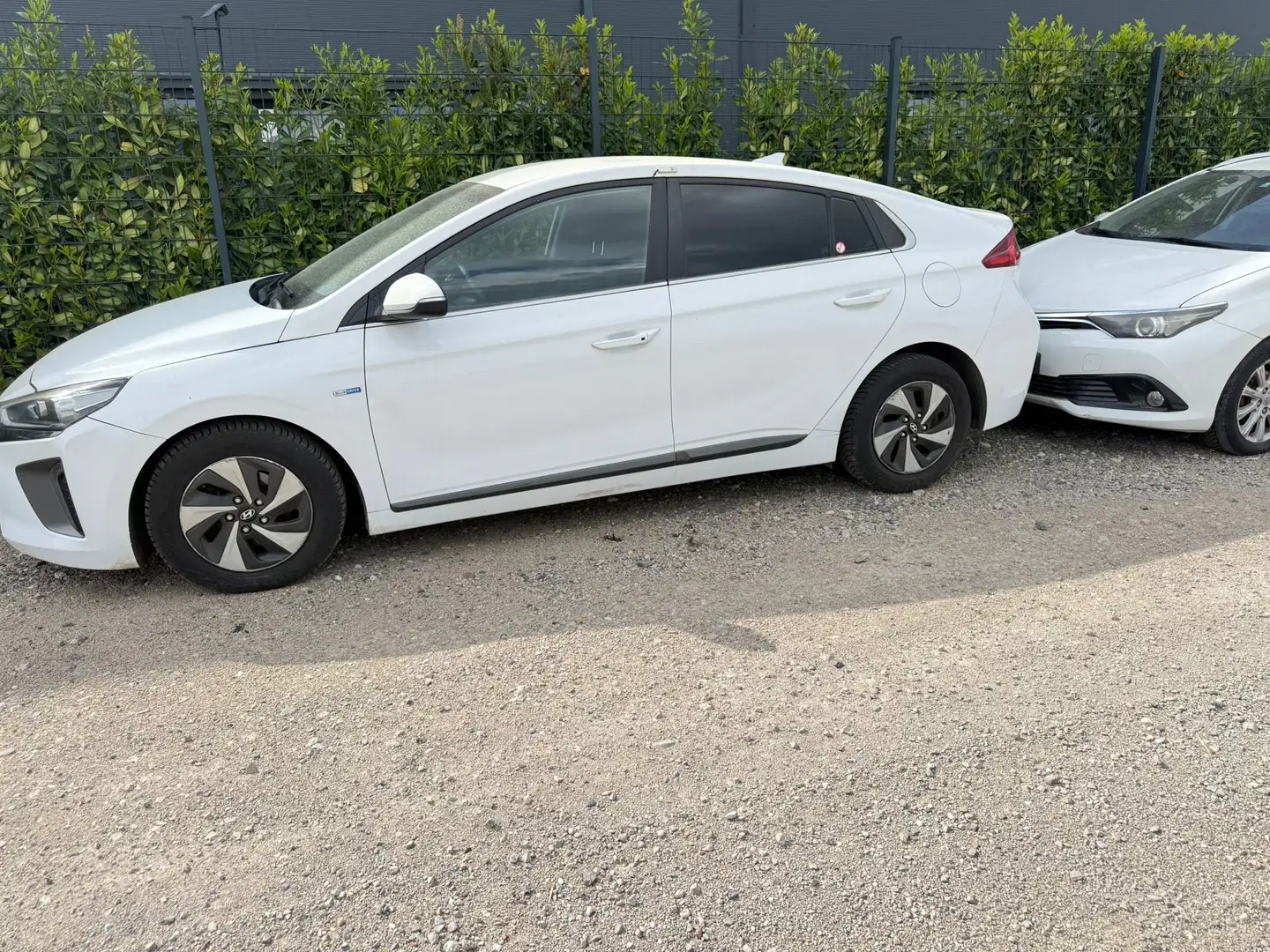 Hyundai IONIQ 1,6 GDi Hybrid Premium - 1