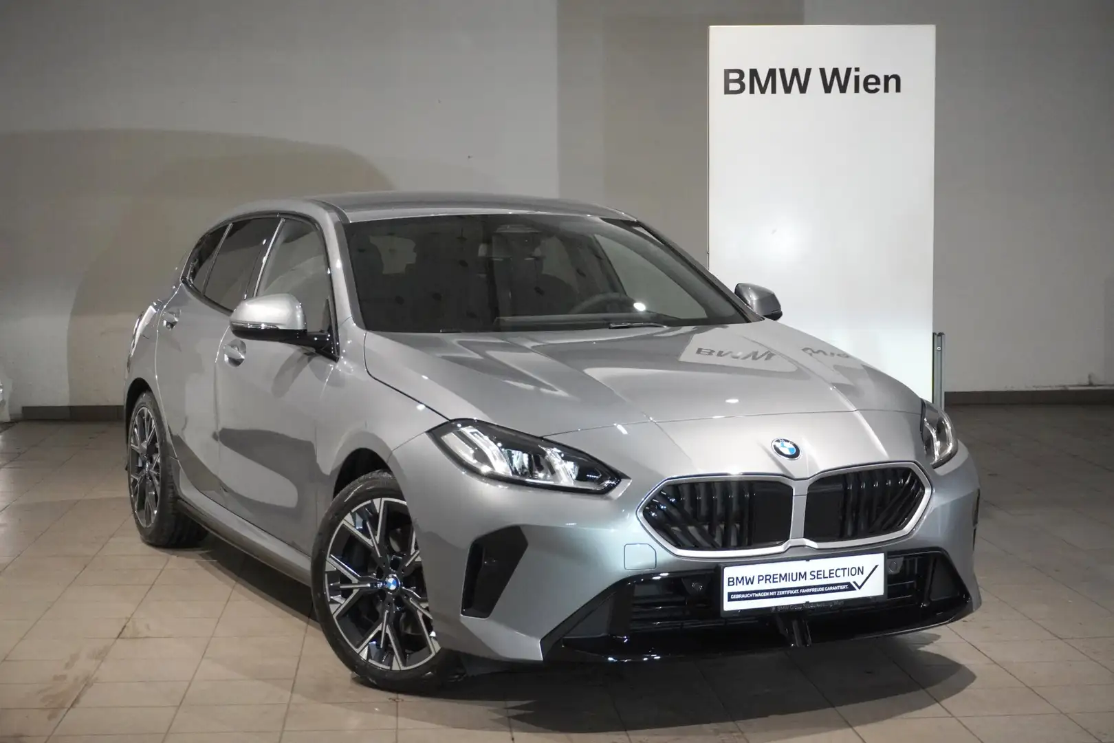 BMW 120 d Grau - 1