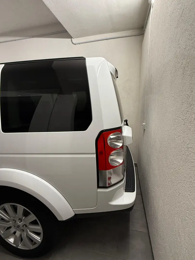 Land Rover Discovery HSG Wit - 2