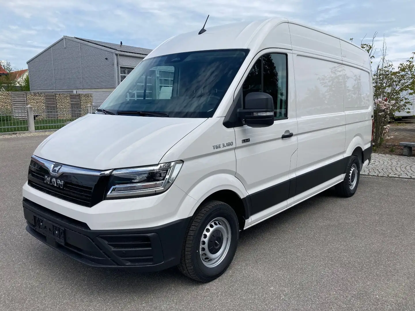 MAN TGE 3.180 L3H3 KA 4M *Navi*Allrad*Automatik*RFK Weiß - 2