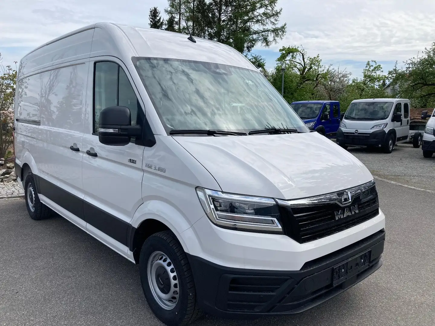 MAN TGE 3.180 L3H3 KA 4M *Navi*Allrad*Automatik*RFK Weiß - 1