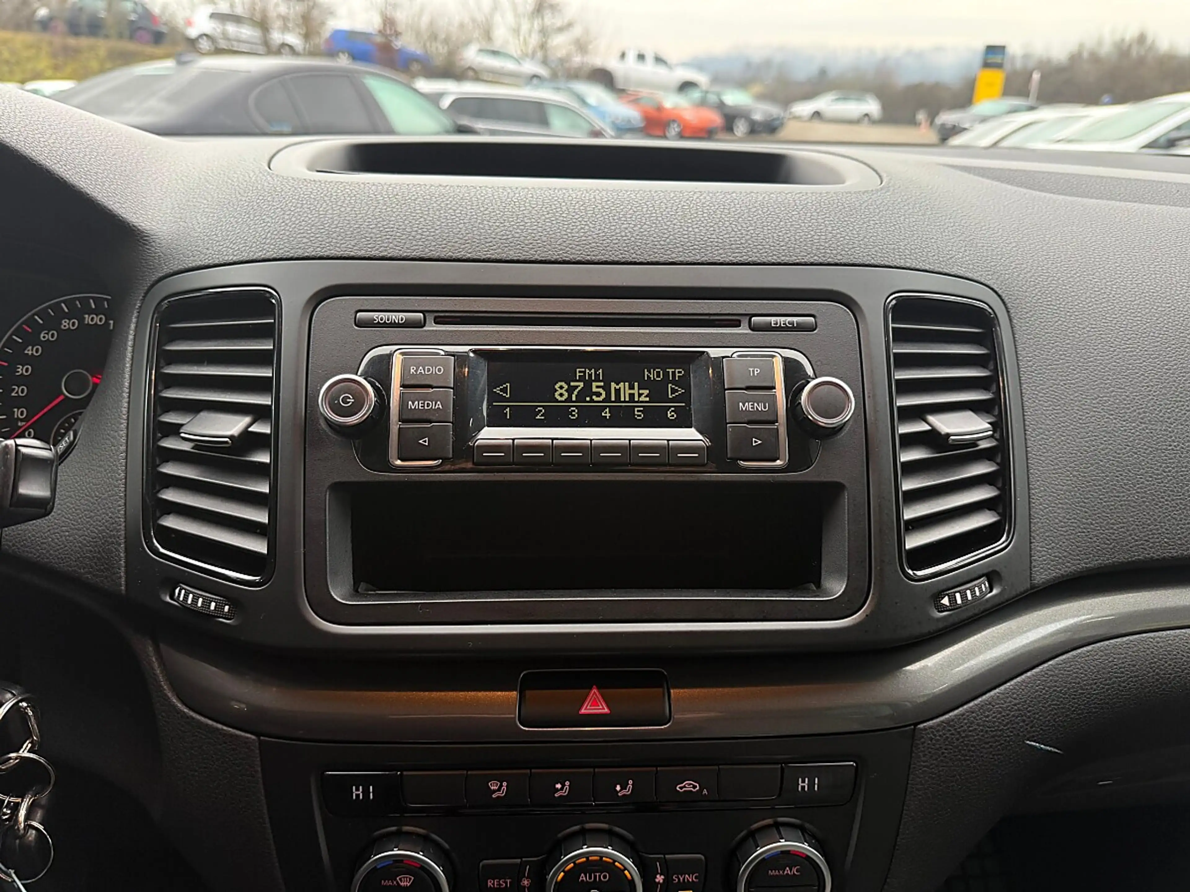 SEAT Alhambra Style 2,0 TDI CR 4WD DPF — photo 12