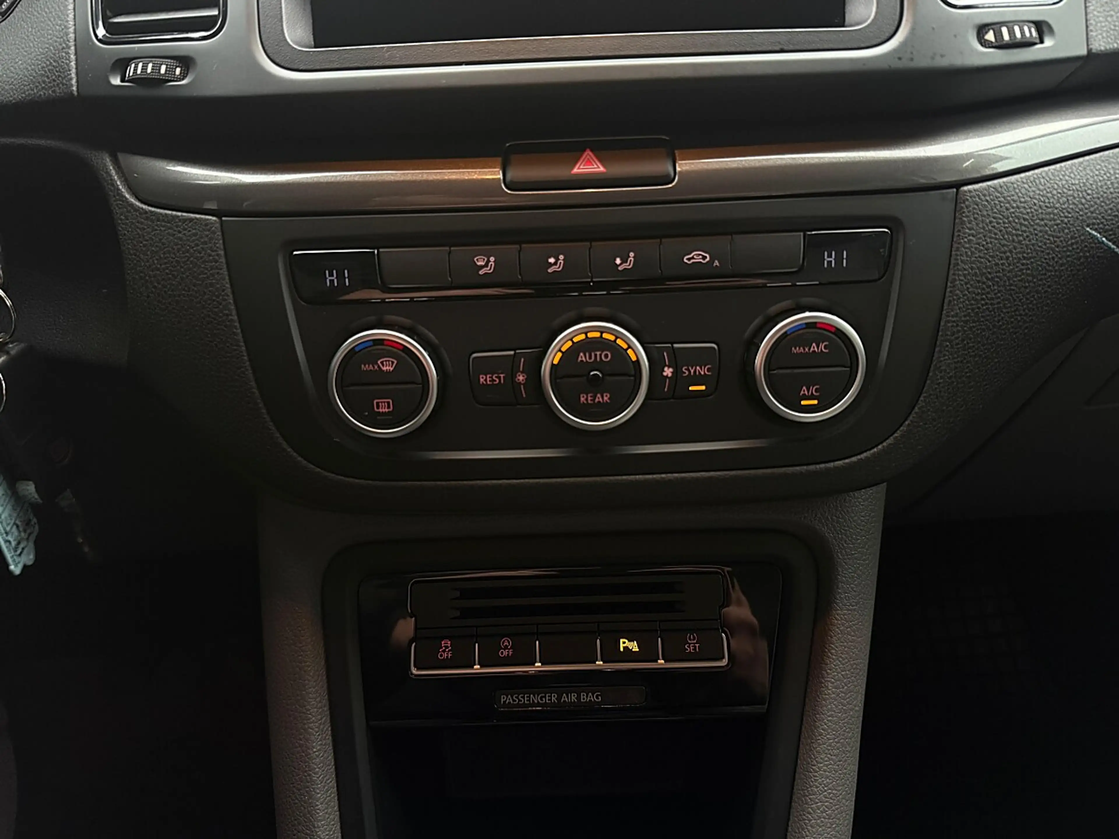 SEAT Alhambra Style 2,0 TDI CR 4WD DPF — photo 13