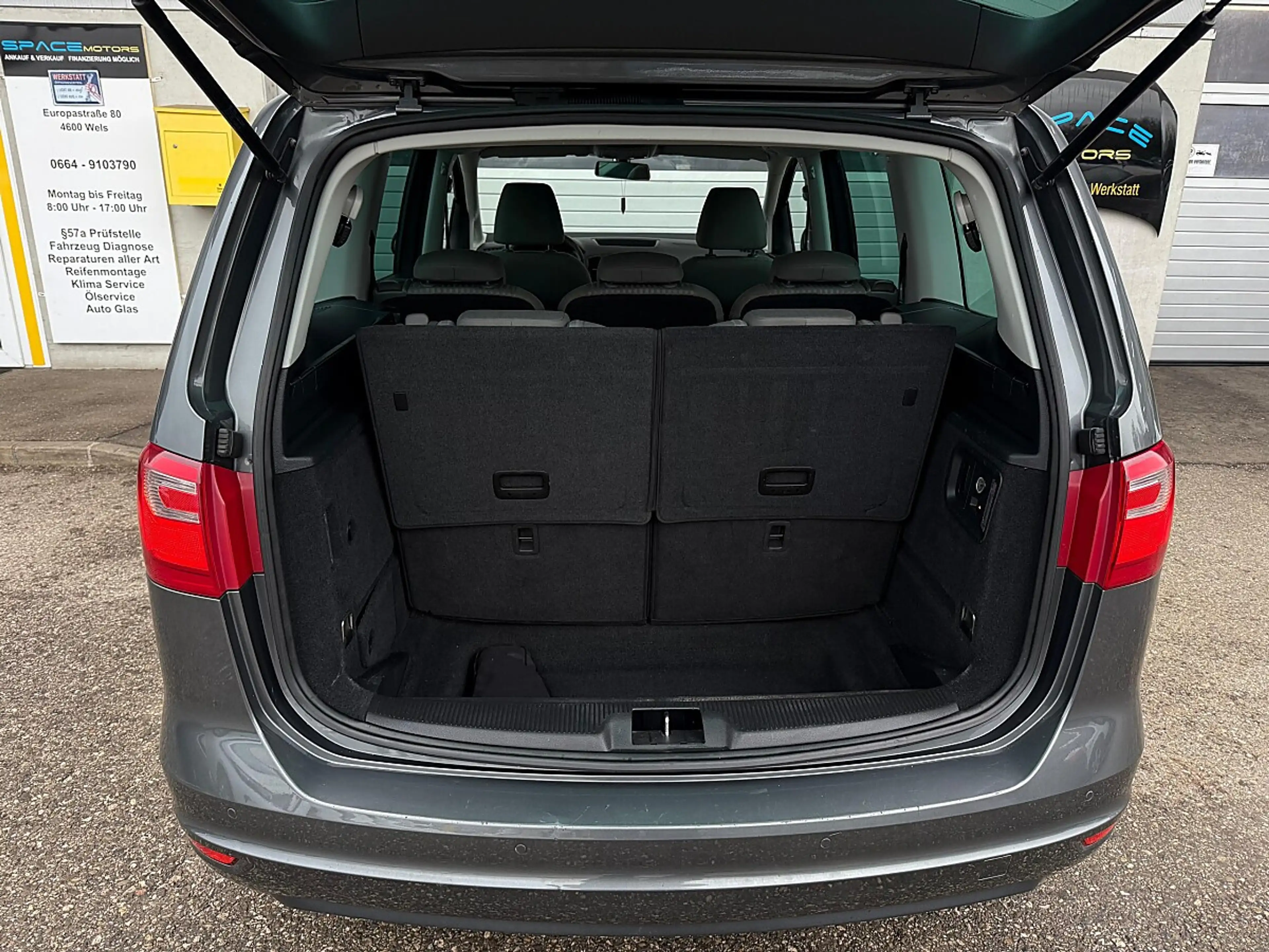 SEAT Alhambra Style 2,0 TDI CR 4WD DPF — photo 9