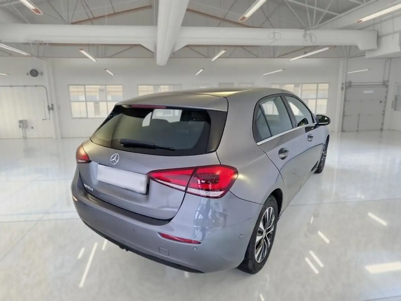 Mercedes-Benz A 180 A 180 D AUTOMATIC BUSINESS EXTRA 5 PORTE BERLINA 4