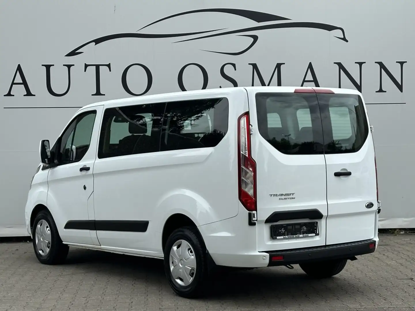 Ford Transit Custom 320 L1H1 VA Autm. Trend 9-Sitzer Weiß - 2