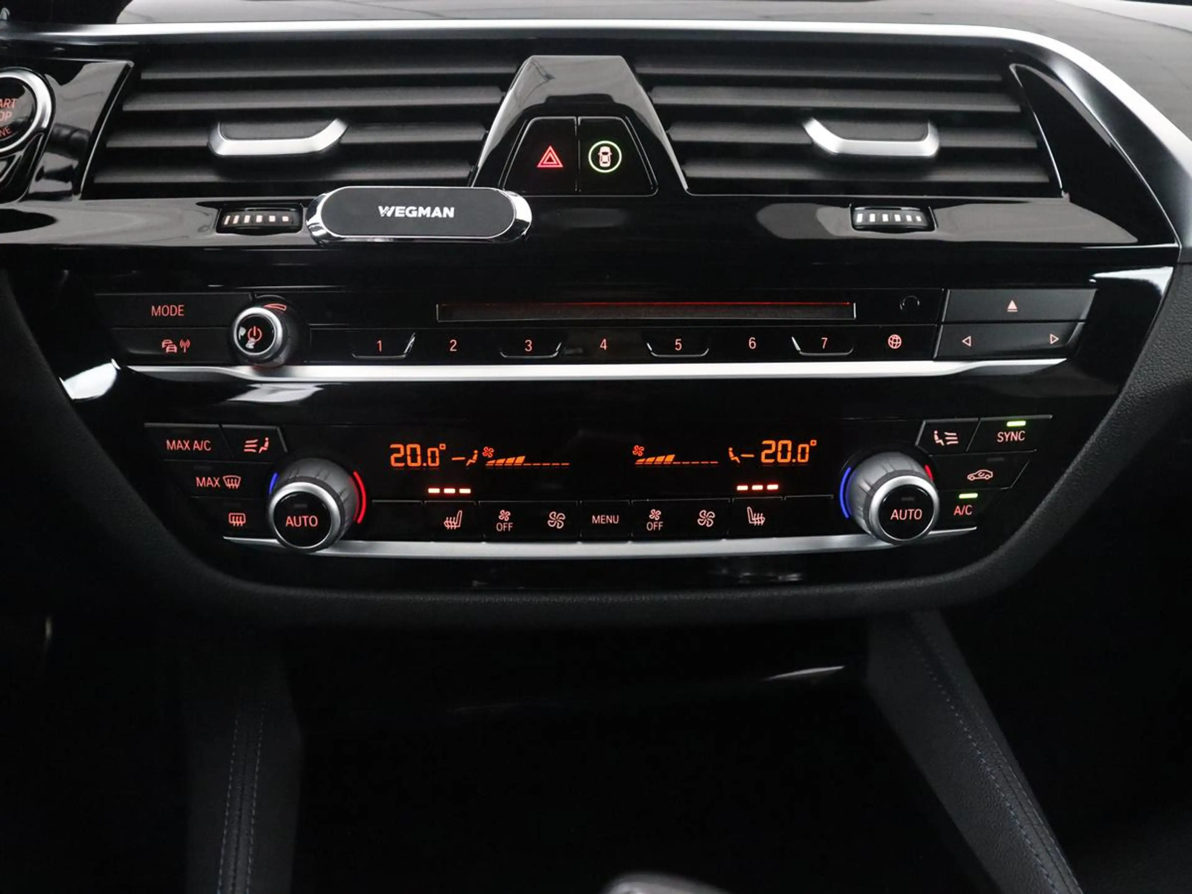 BMW 530 5-serie Touring 530i xDrive M-sport High Executive — photo 30