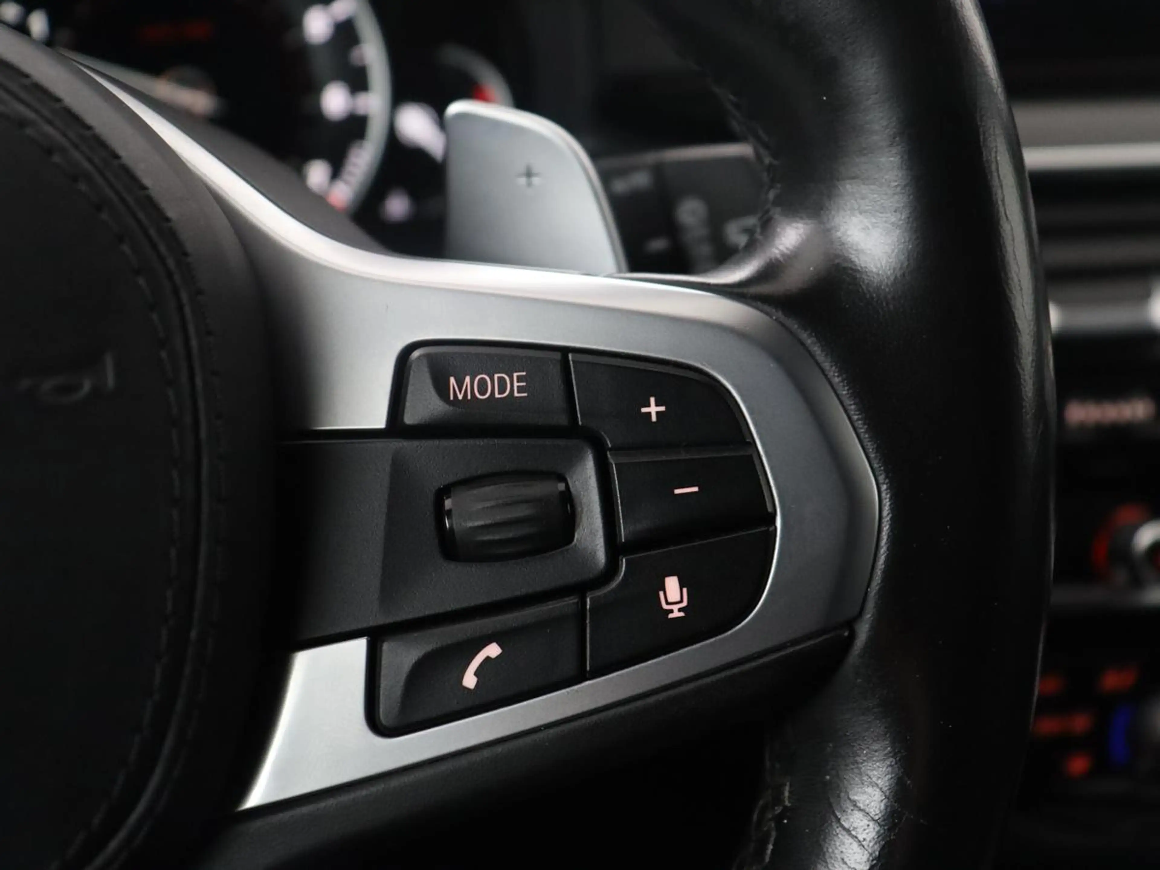 BMW 530 5-serie Touring 530i xDrive M-sport High Executive — photo 15