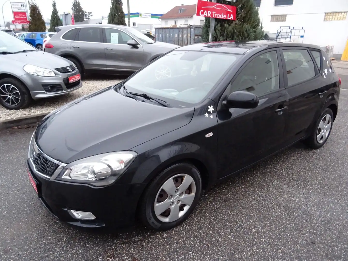 Kia Ceed / cee'd / 1.4i/109 PS/ 1-Hand Schwarz - 2