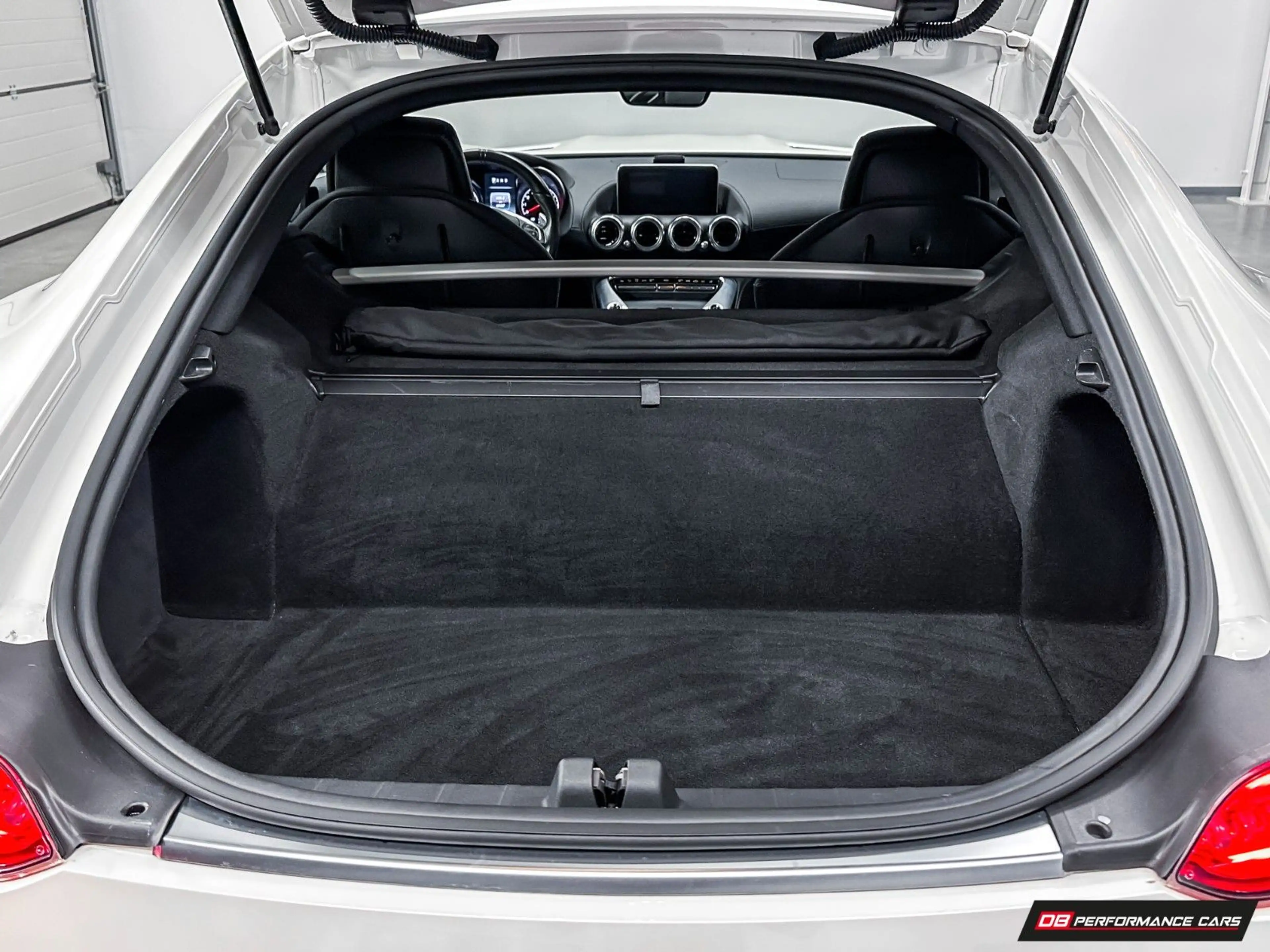 Mercedes-Benz AMG GT top Zustand, unfallfrei, MwSt. — photo 15