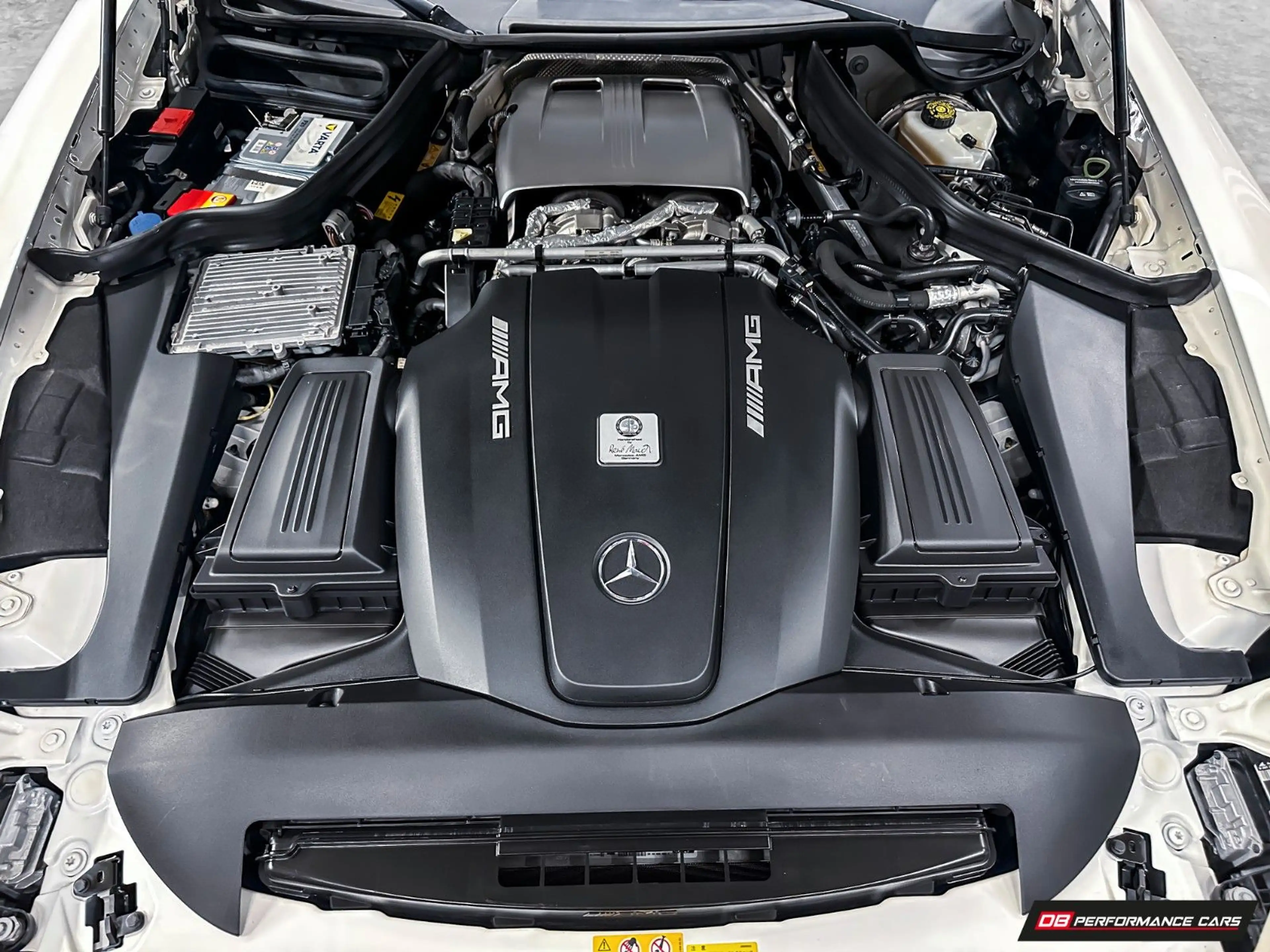 Mercedes-Benz AMG GT top Zustand, unfallfrei, MwSt. — photo 10
