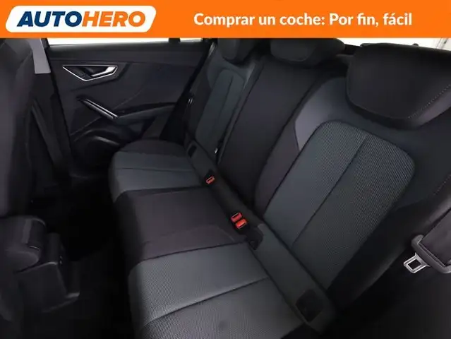 Audi Q2 view 15