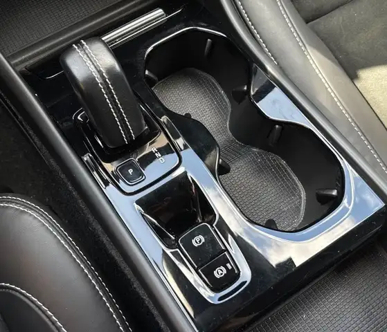 Volvo XC40 view 29