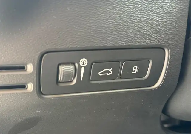 Volvo XC40 view 28