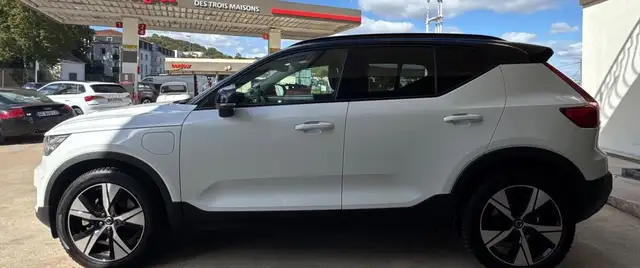 Volvo XC40 view 6