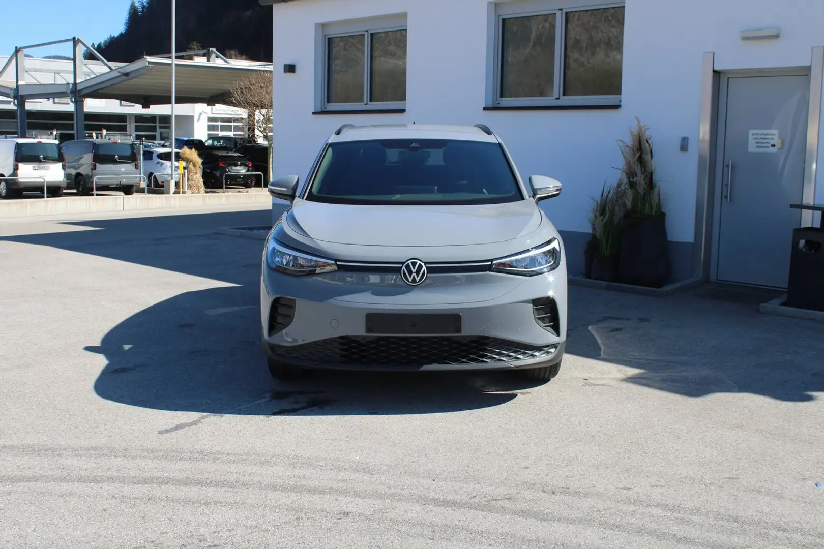 Volkswagen ID.4 Pure 125 kW Business Grau - 2