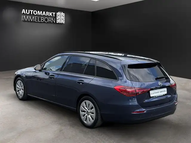 Mercedes-Benz C-Class view 6