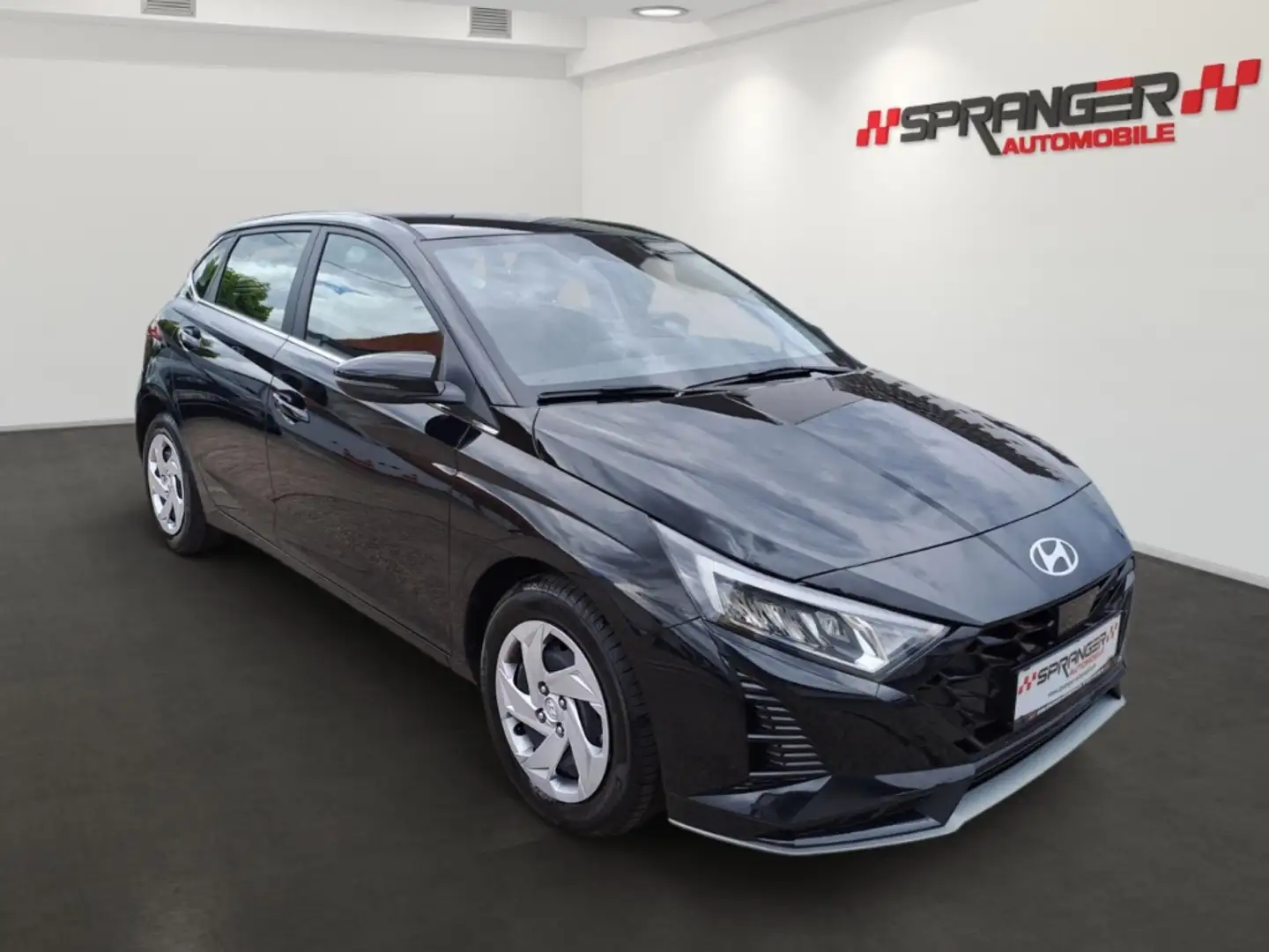 Hyundai i20 *Klima*LHZ*Shzg*LED*DAB* Schwarz - 2