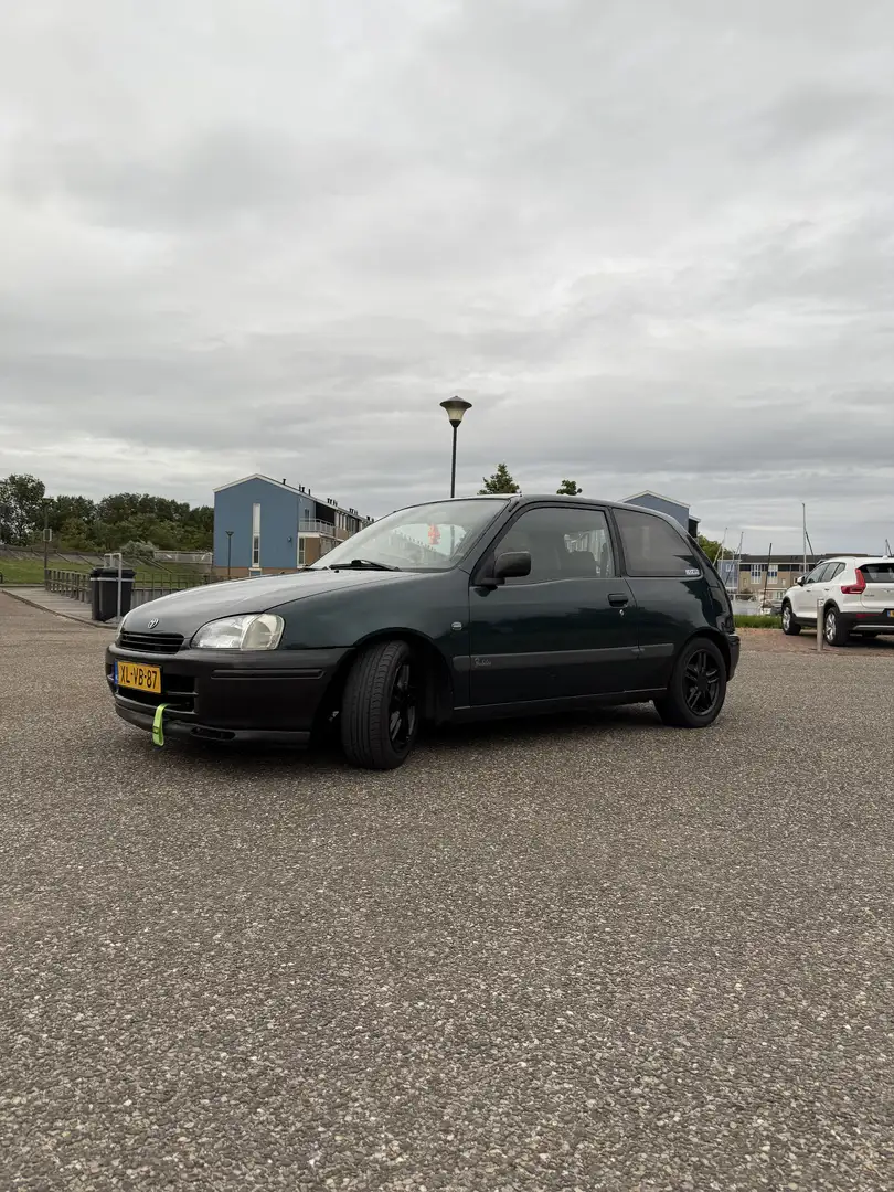 Toyota Starlet 1.3-16V Black NW Koppeling/banden/APK Vert - 1