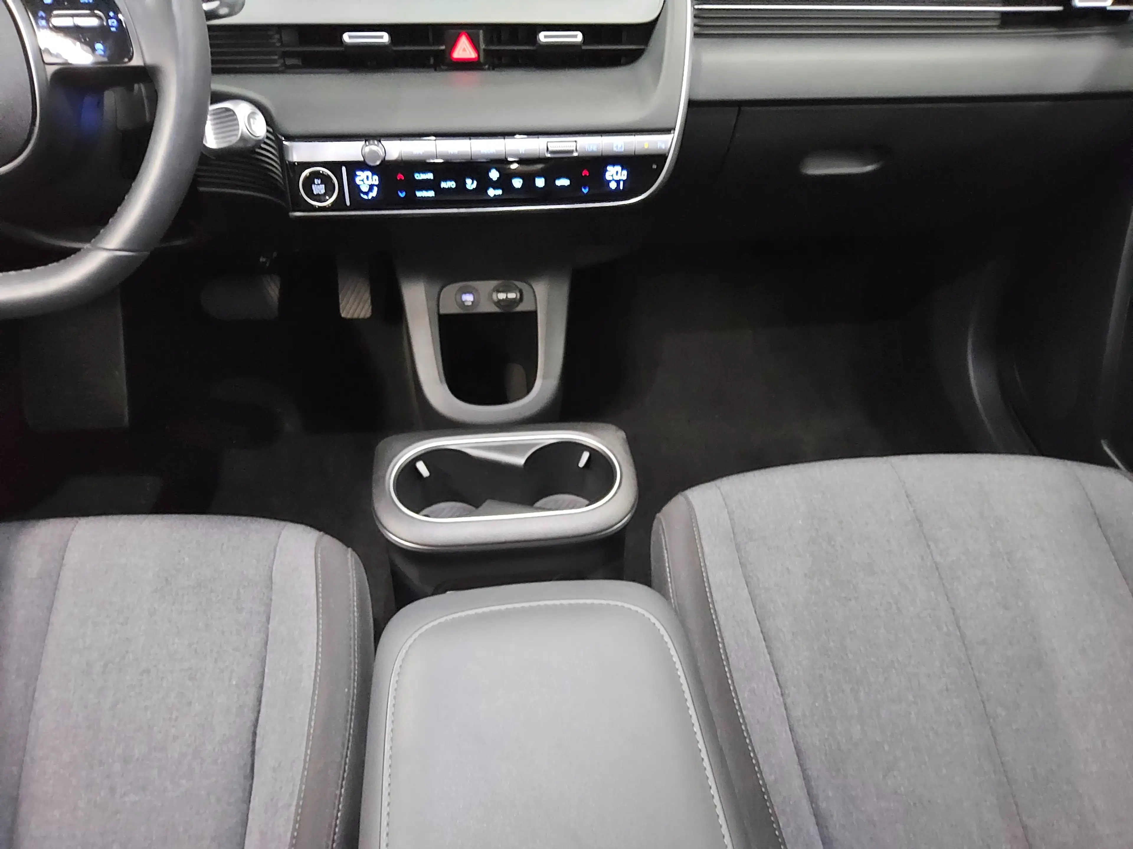 Hyundai IONIQ 5 Elektro Navi LED Shz Rückfahrkamera — photo 6